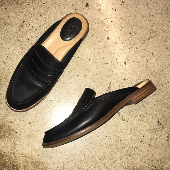 sperry seaport fina mule